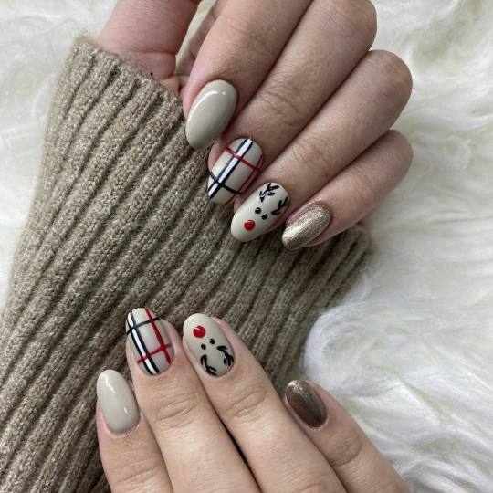 D&D Beauty Center #beograd Ojačavanje noktiju Ojačavanje prirodnih noktiju - gel lak