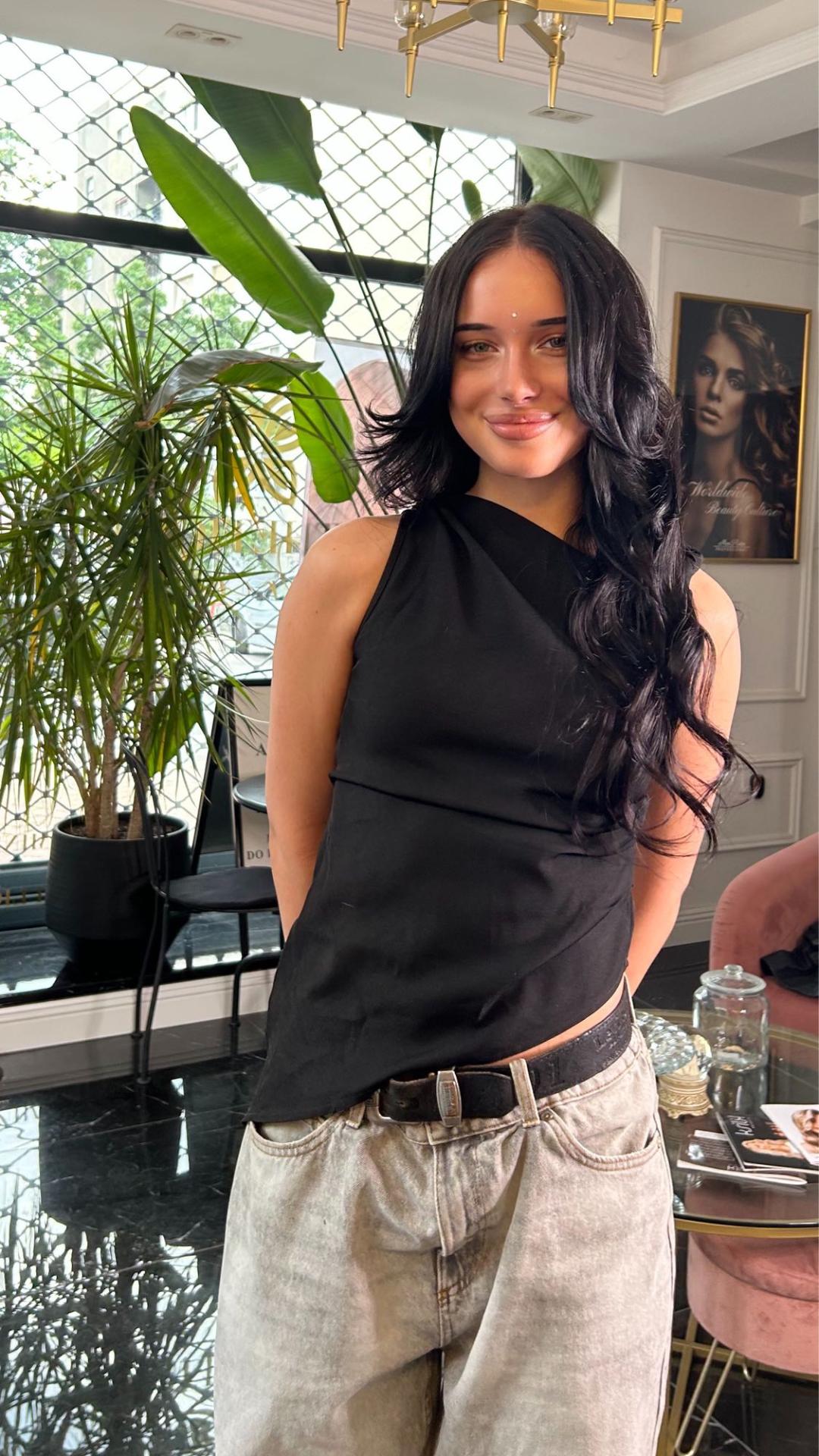 Žensko šisanje +tretman za hidrataciju kose+ feniranje - sve dužine - Esthetique Privé, Beograd Šišanje Frizerski saloni Šišanje, Beograd, Centar, Stari grad, Dorćol