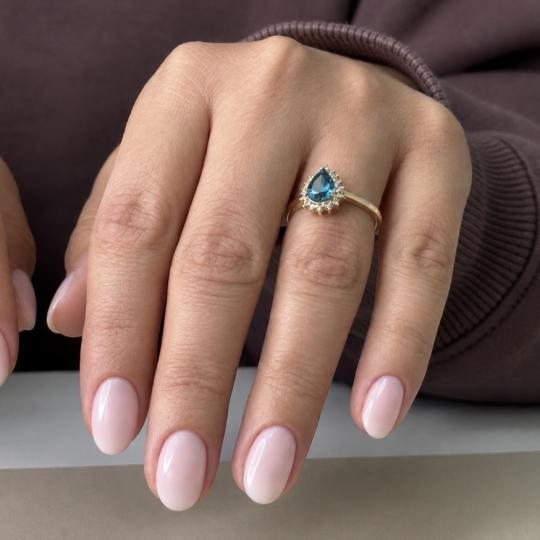 Beauté by Nina Cvejić #nis Manikir Manikir + shellac