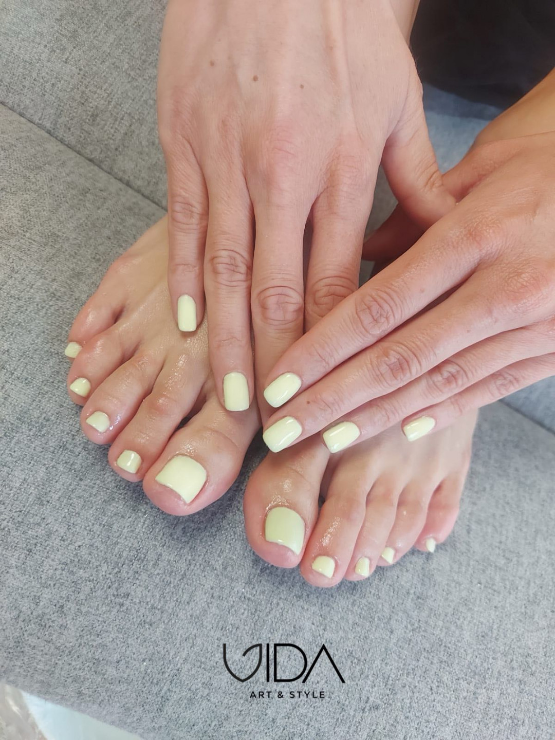 Vida art #beograd Estetski pedikir Ruski pedikir + gel lak