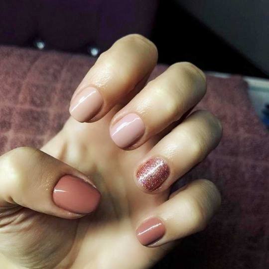 Bibi beauty centar #beograd Korekcija noktiju Korekcija gela bibi nails