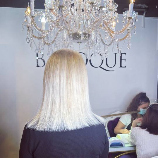 Baroque #beograd Farbanje kose Farbanje cele dužine - paž