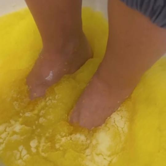 2hot beauty centar #novisad Estetski pedikir Lux Jelly spa + estetski pedikir + gel 🔸Jelly spa je
