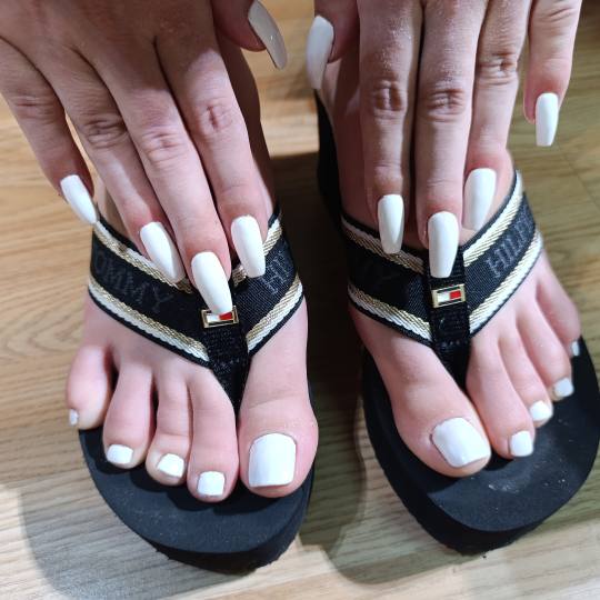 Nail Studio MPN #beograd Estetski pedikir Spa pedikir + trajni lak