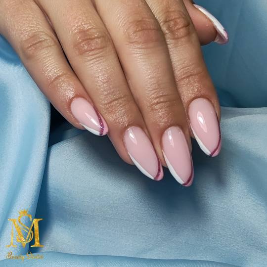 SM Beauty studio #nis Izlivanje noktiju Izlivanje noktiju gelom /dual tipse - S dužina