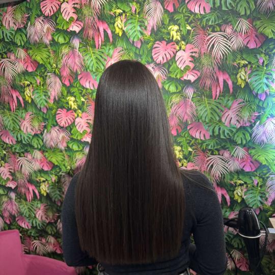 Micika Beauty #novisad Feniranje i stilizovanje Feniranje na ravno - ekstra duga kosa Feniranje na r