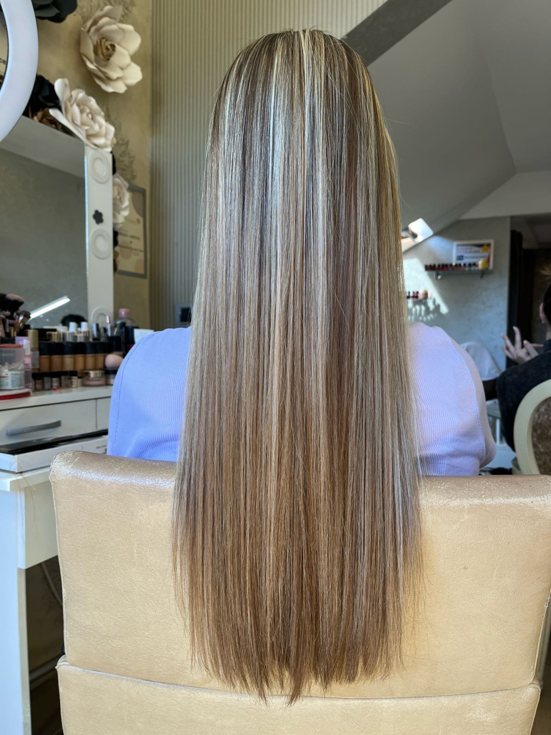 Bibi beauty centar #beograd Pramenovi Pramenovi na foliju u 1 / 2 boje / blanšem + olaplex+ preliv - duga kosa