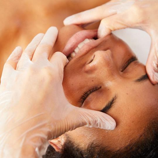 Nefertity #novisad Masaža lica Skulpturna / bukalna tehnika Pro