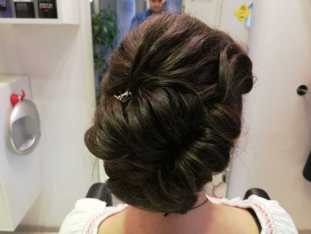 Attitude hair salon #beograd Svečane i frizure za svadbu