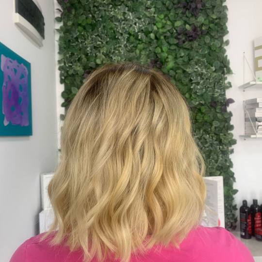 SALON 26 - Dorćol #beograd Pramenovi Pramenovi na foliju Pramenovi na foliju - kosa srednje dužine