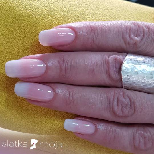 Slatka moja #beograd Izlivanje noktiju Izlivanje noktiju gelom Ombre tehnika