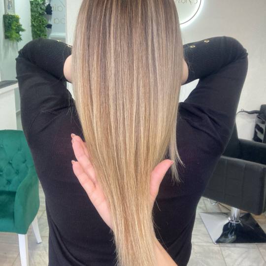 Atelje Glossy Hair #beograd Pramenovi Pramenovi na foliju - duga kosa