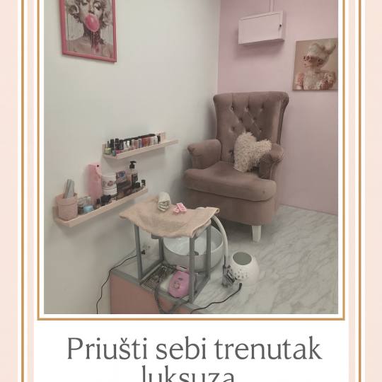 Xenija Beauty Room #beograd Estetski pedikir Estetski pedikir sa profi diskom + gel lak
