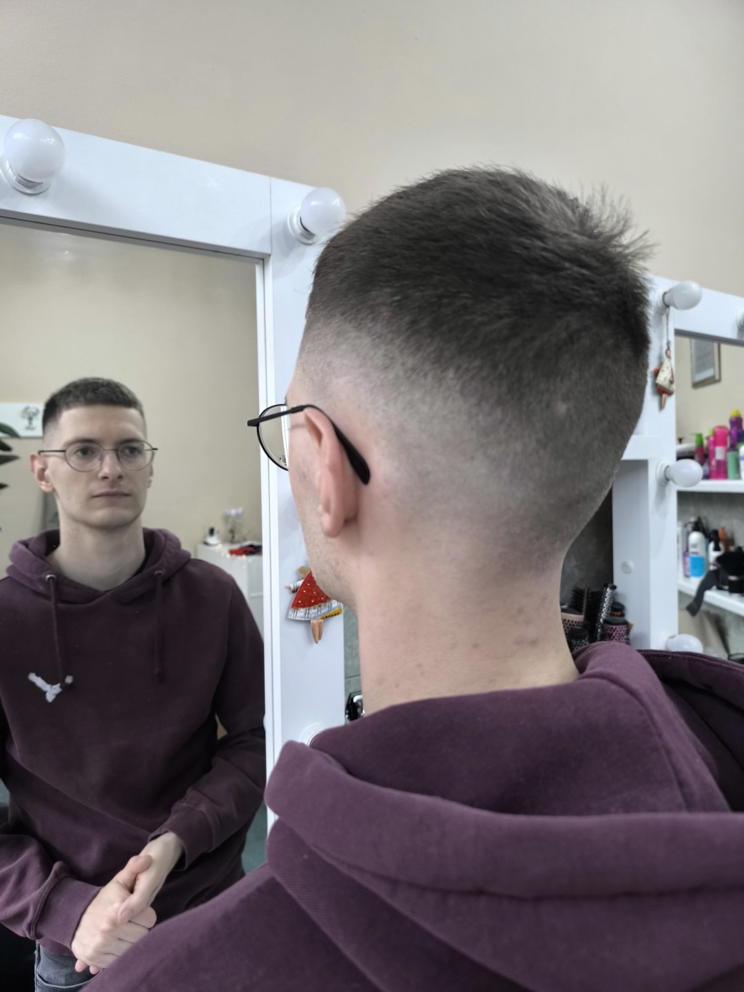 Šišanje - fade metoda - Candy S, Novi Sad Muško šišanje Muški frizeri Muško šišanje, Novi Sad, Sajmište, Detelinara, Banatić