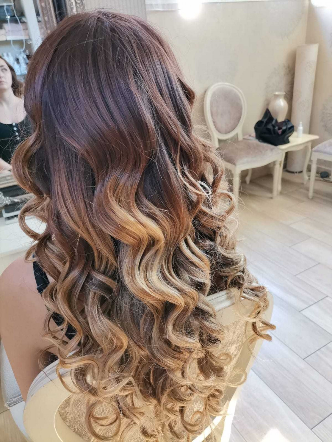 Bibi beauty centar #beograd Pramenovi Pramenovi na foliju u 1 / 2 boje / blanšem + olaplex+ preliv - duga kosa