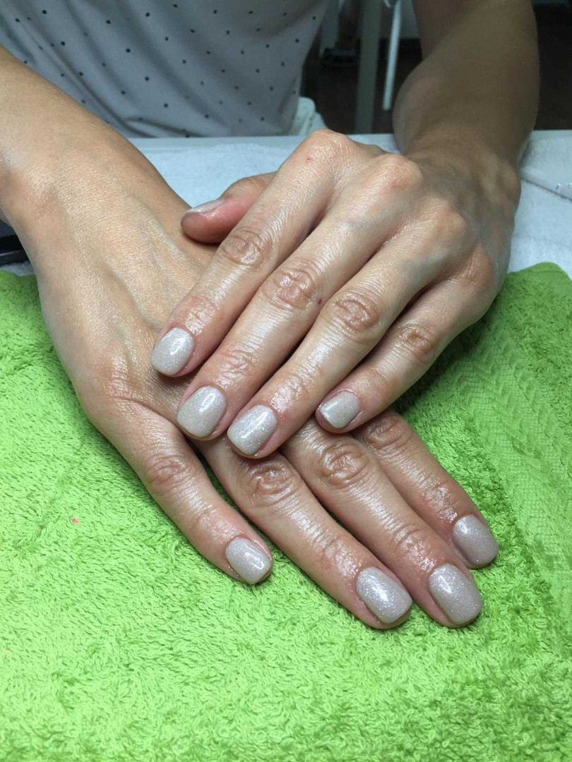 Gel lak - ruke - Sensus, Beograd Gel lak Nokti Gel lak, Beograd, Novi Beograd Stari Merkator