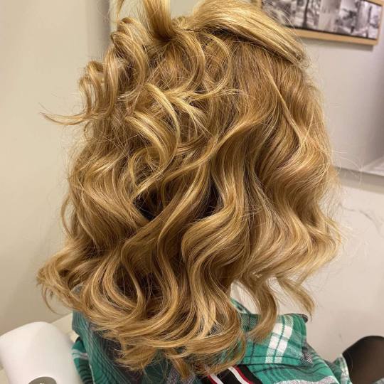 Butik Lepote #beograd Uvijanje, lokne i talasi Nas salon na Kopaoniku u hotelu Gorski radi u zemskoj