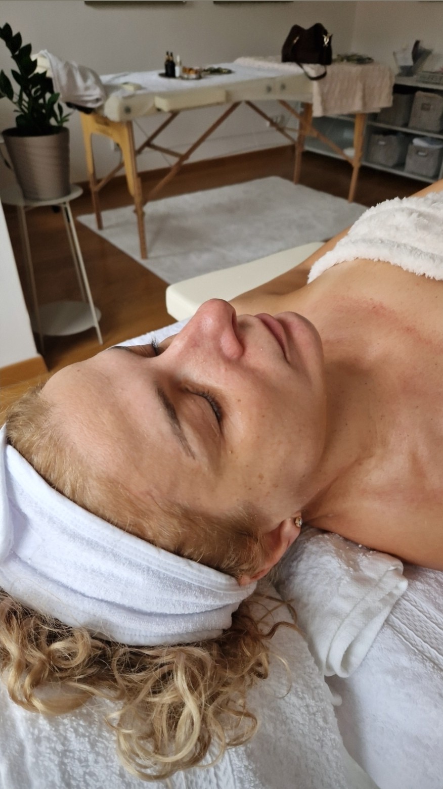 Aqua Phyt's tretman - Glow Holistic Studio, Beograd Hijaluronski tretmani lica Lice Hijaluronski tretmani lica, Beograd, Novi Beograd blokovi, Belville, Savski kej