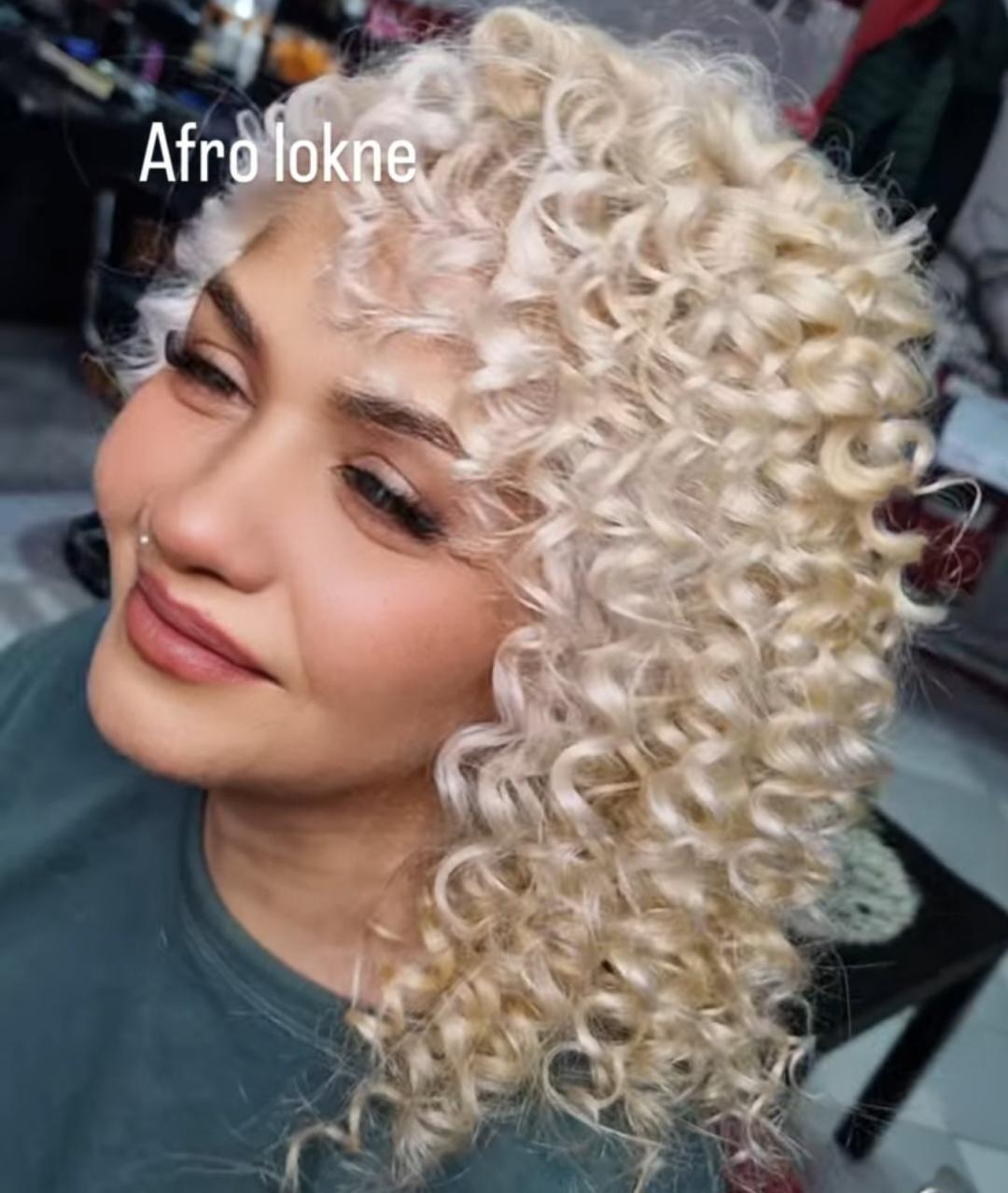 Beauty by Gordana 014 #beograd Uvijanje, lokne i talasi Afro lokne - kosa srednje dužine