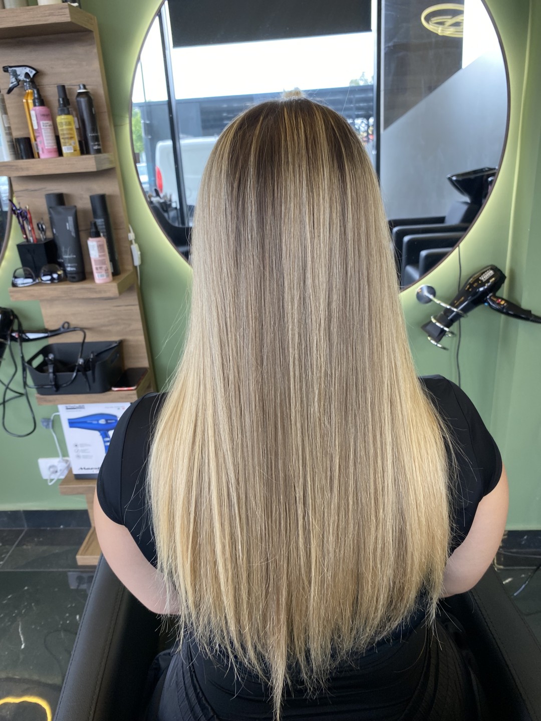 Amaya BeautyConcept #beograd Pramenovi Pramenovi na foliju - kosa srednje dužine