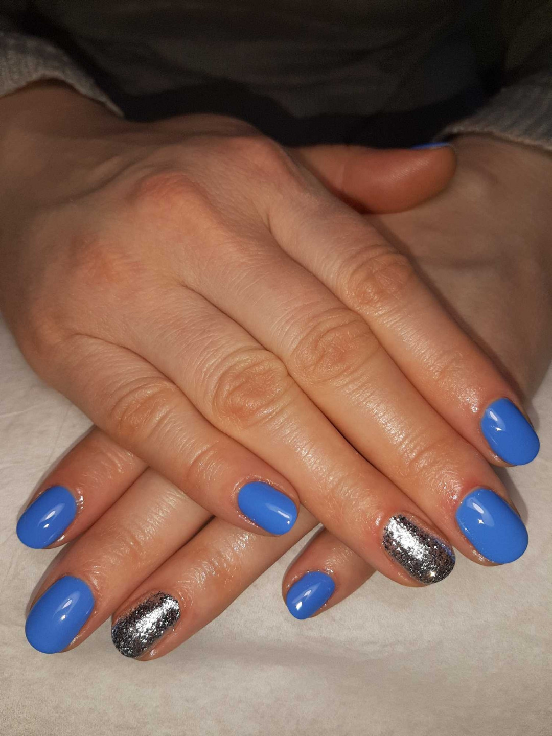 Ojačavanje prirodnih noktiju - gel lak baza - Migun centar relax, Beograd Gel lak Nokti Gel lak, Beograd, Centar, Stari grad, Dorćol
