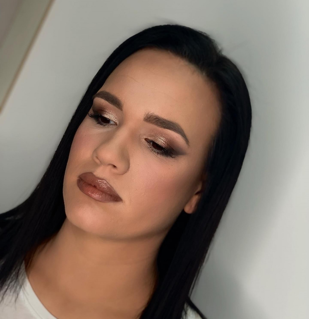Profesionalno šminkanje + veštačke trepavice - M Studio 0303, Novi Sad Make-up / šminkanje Lice Make-up / šminkanje, Novi Sad, Sajmište, Detelinara, Banatić