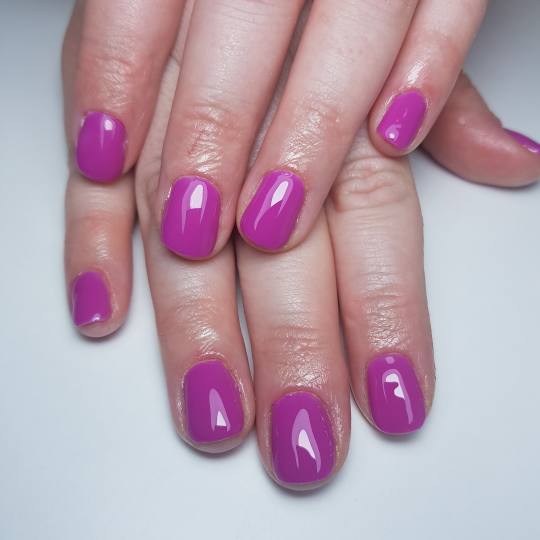 Ena beauty studio #nis Gel lak Trajni lak sa ojacanjem - ruke