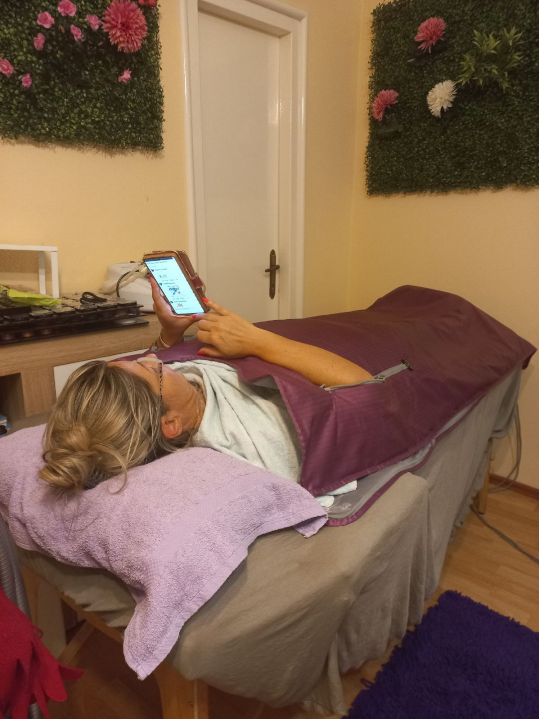 21 Beauty Centar #beograd Tretmani tela Paket 1- Kavitacija x 8 + lipo laseri x 8 + termo sauna x 4