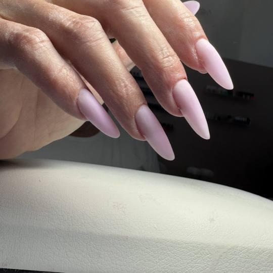 Beauty centar by Alex R #novisad Izlivanje noktiju Izlivanje noktiju - L dužina