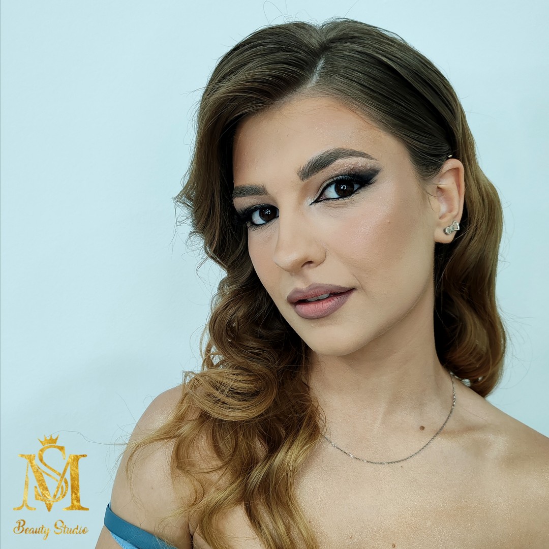 SM Beauty studio #nis Make-up / šminkanje Profesionalno šminkanje + veštačke trepavice