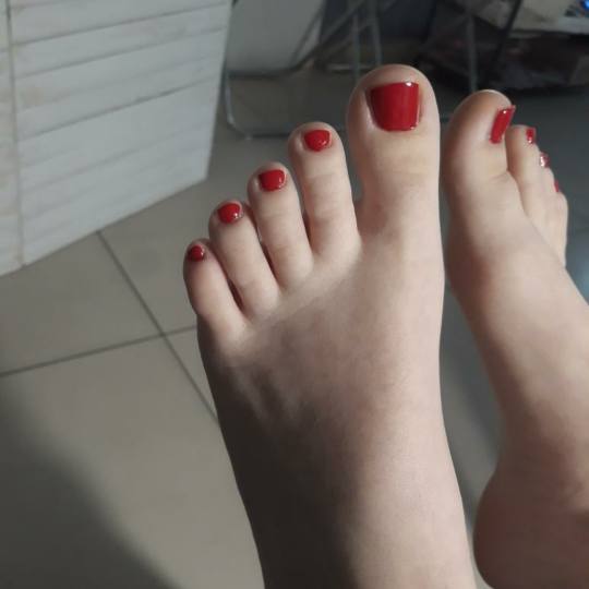 Salon Klinik #beograd Estetski pedikir Pedikir i lakiranje obicnin lakom