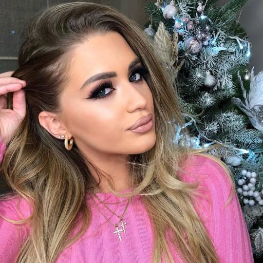 Beauty Centar 2313 #beograd Make-up / šminkanje Rad naše šminkerke Bojane