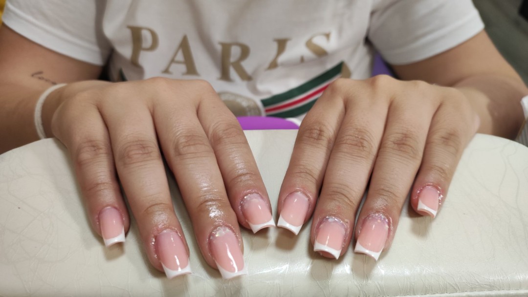 Izlivanje noktiju soft gel tipse - M dužina - So Beauty Centar, Novi Sad Izlivanje noktiju Nokti Izlivanje noktiju, Novi Sad, Sajmište, Detelinara, Banatić