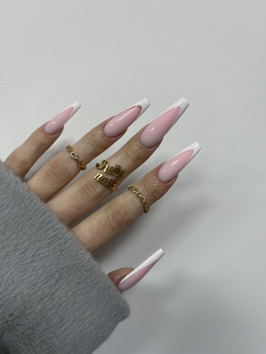 Sneža Nails #beograd Korekcija noktiju Korekcija noktiju salonski rad - XXL dužina