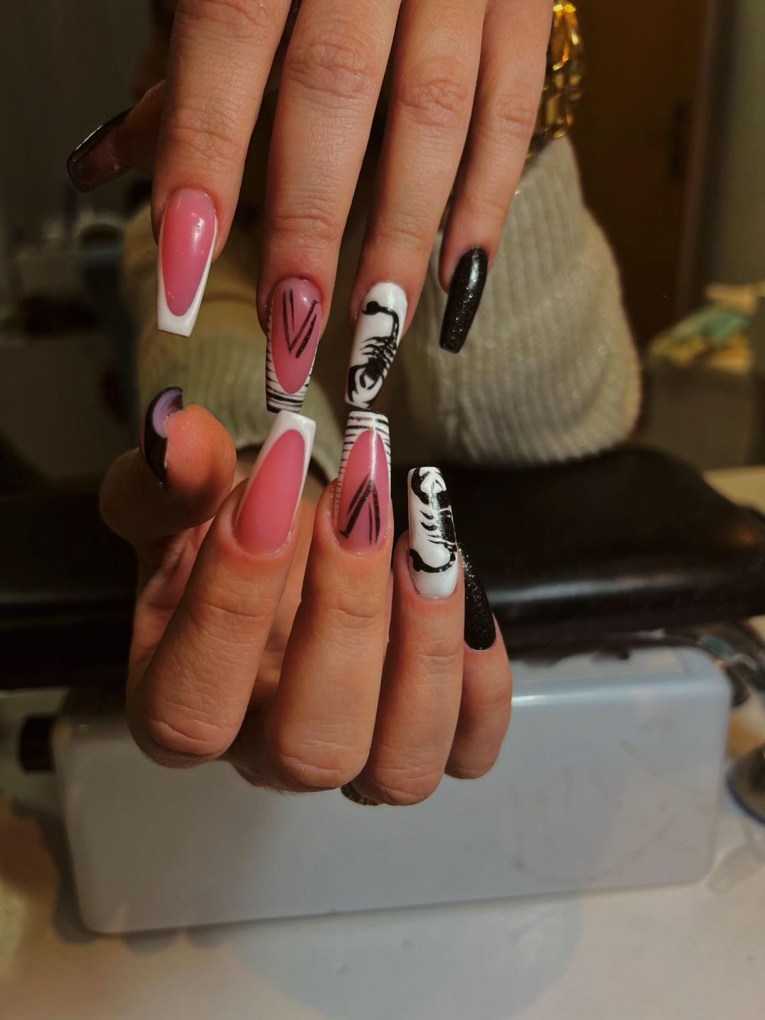 All seasons estetik studio #beograd Manikir Izlivanje noktiju – Dual Forms tehnika - XL dužina nokta