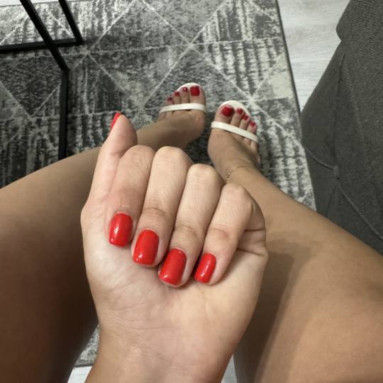 Bounty Beauty Studio #beograd Estetski pedikir Pedikir + gel lak