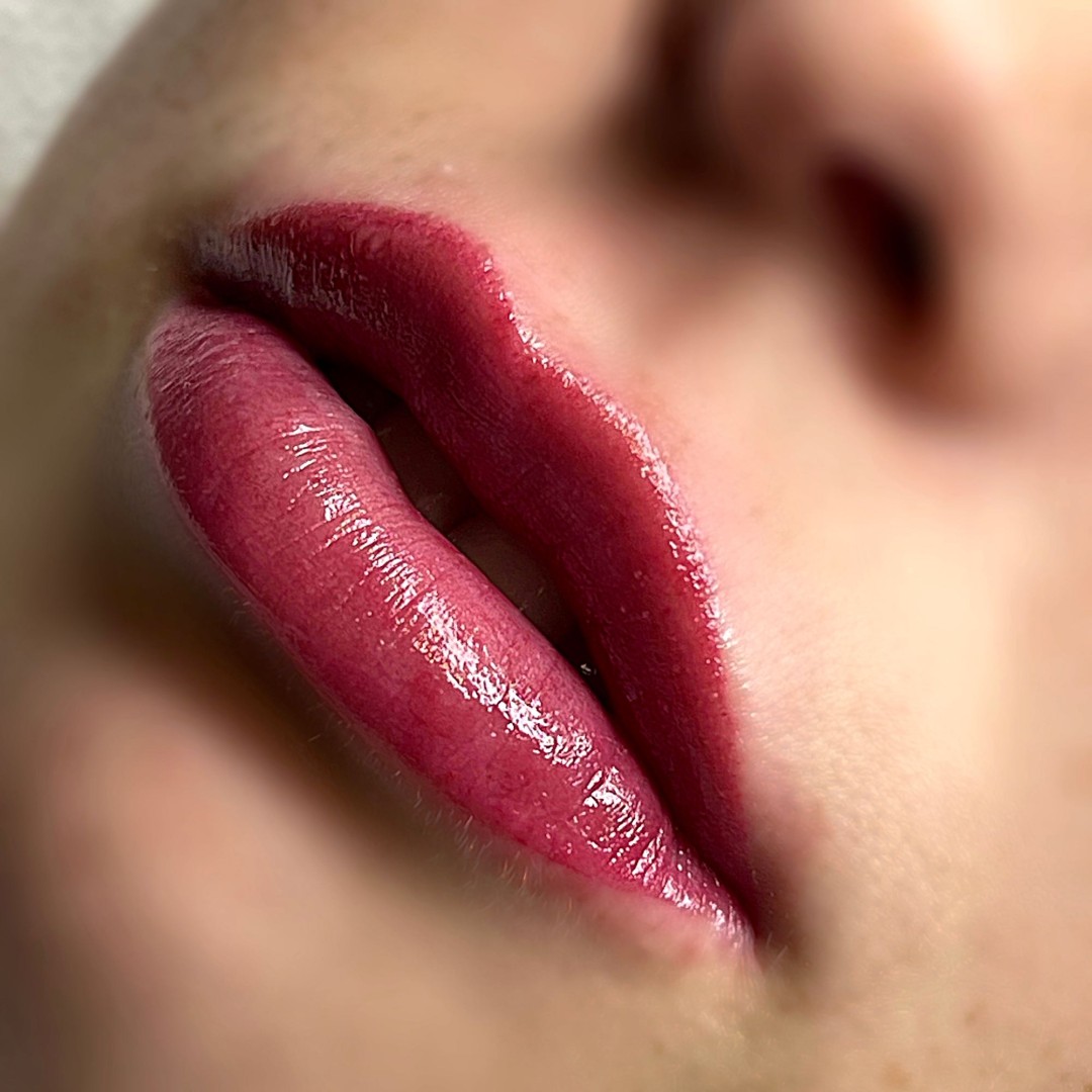 Esthetique Privé #beograd Trajna šminka Trajna šminka usana - PHILIPPS