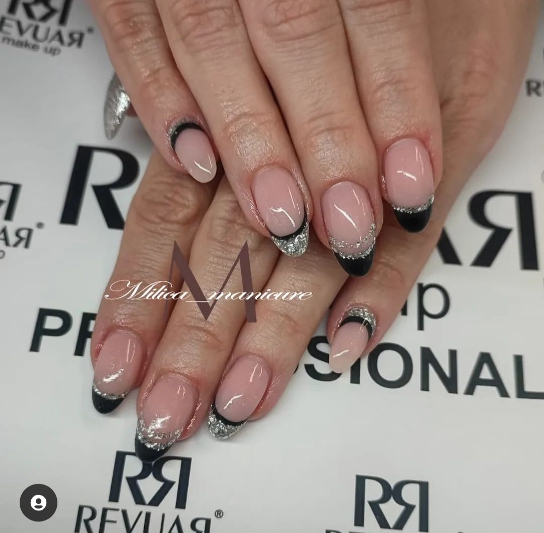 Manga Beauty #beograd Ojačavanje noktiju Rubber baza + gel lak