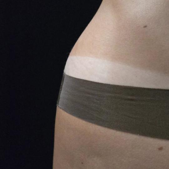 Urban hair lounge #beograd Air brush potamnjivanje kože Sprej ten samopotamnjivanje - celo telo