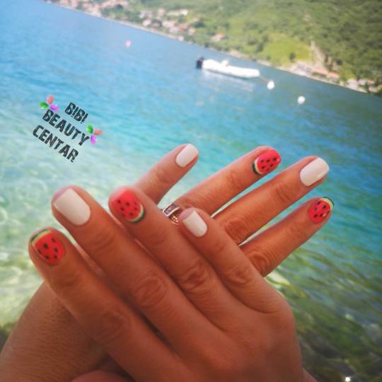 Bibi beauty centar #beograd Izlivanje noktiju Izlivanje noktiju gelom - kratki nokti #nailart / bibi