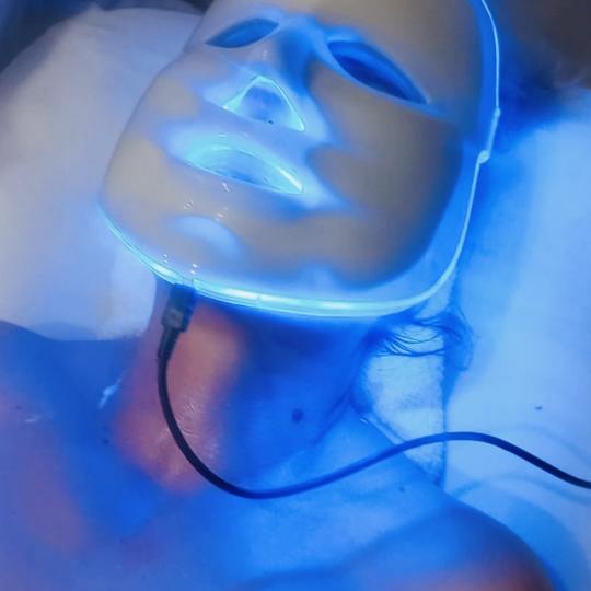 Abrakadabra spa #beograd Botox LED svetlosna terapija lica LED svetlosna terapija je prijatan, neinv