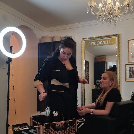 Esthetique Privé #beograd Make-up / šminkanje Profesionalno šminkanje + veštačke trepavice - ve