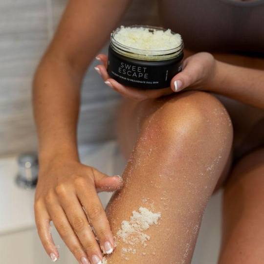 Vortex beauty studio #beograd Air brush potamnjivanje kože Spray tan - celo telo