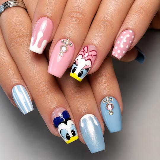 Kala Beauty lab #beograd Ukrašavanje noktiju Nail art - po noktu