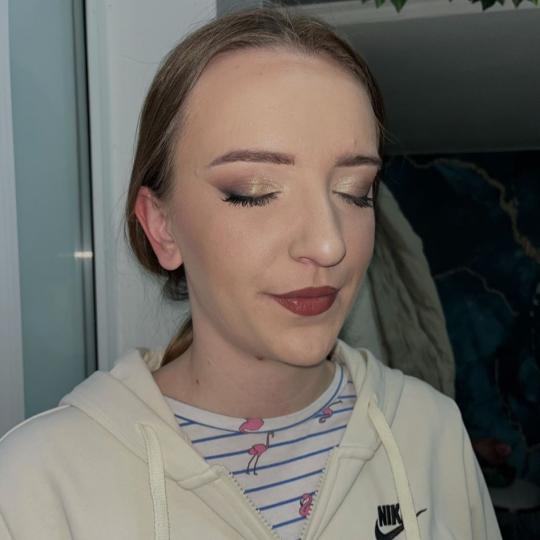 Beauty style hair J&D #novisad Make-up / šminkanje Profesionalna šminka