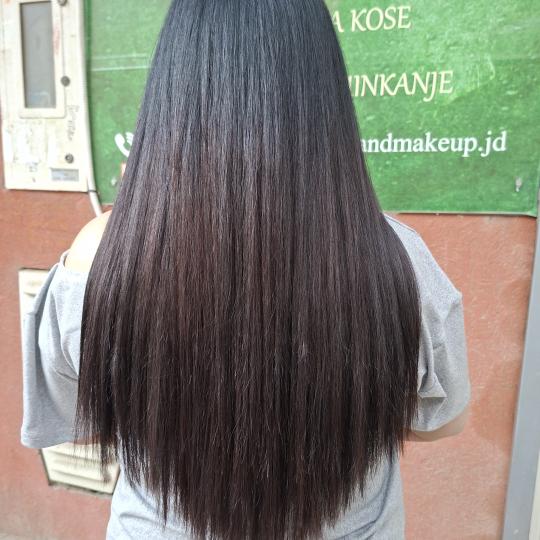 Beauty style hair J&D #novisad Žensko šišanje Žensko stepenasto šišanje + feniranje - extra du