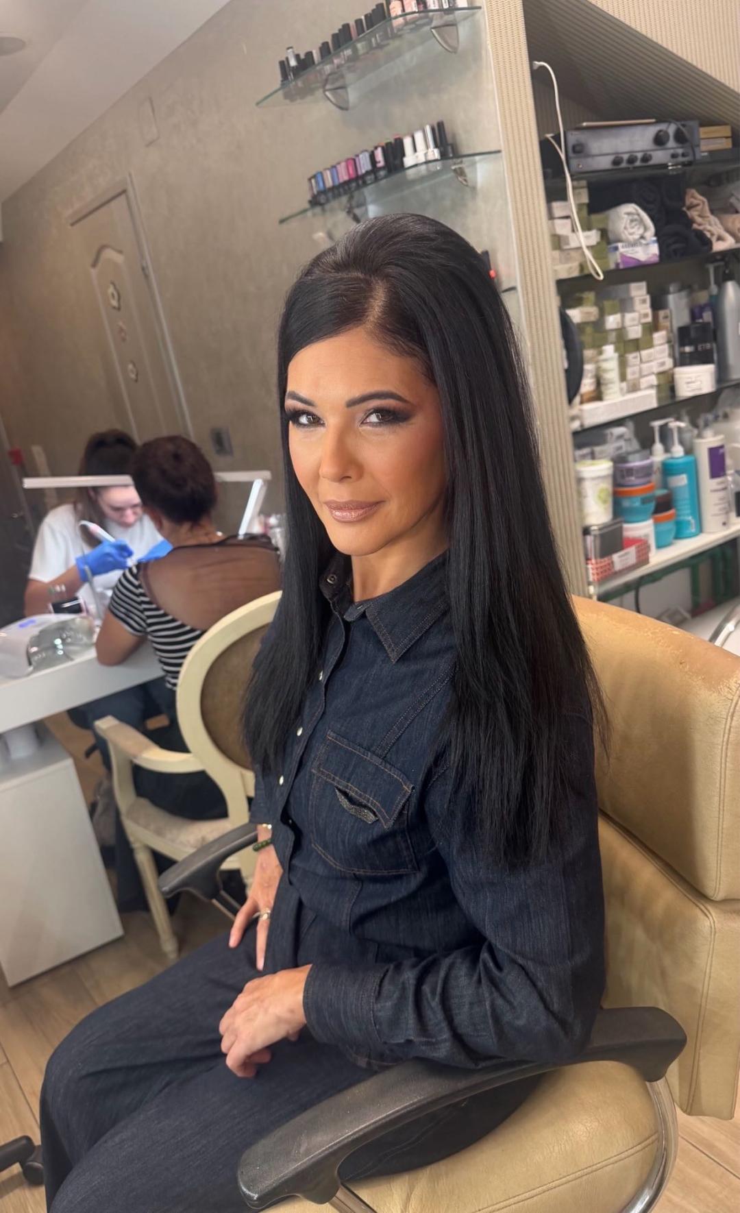 Profesionalno šminkanje + veštačke trepavice + svečana frizura - Bibi beauty centar, Beograd Make-up / šminkanje Lice Make-up / šminkanje, Beograd, Banovo brdo