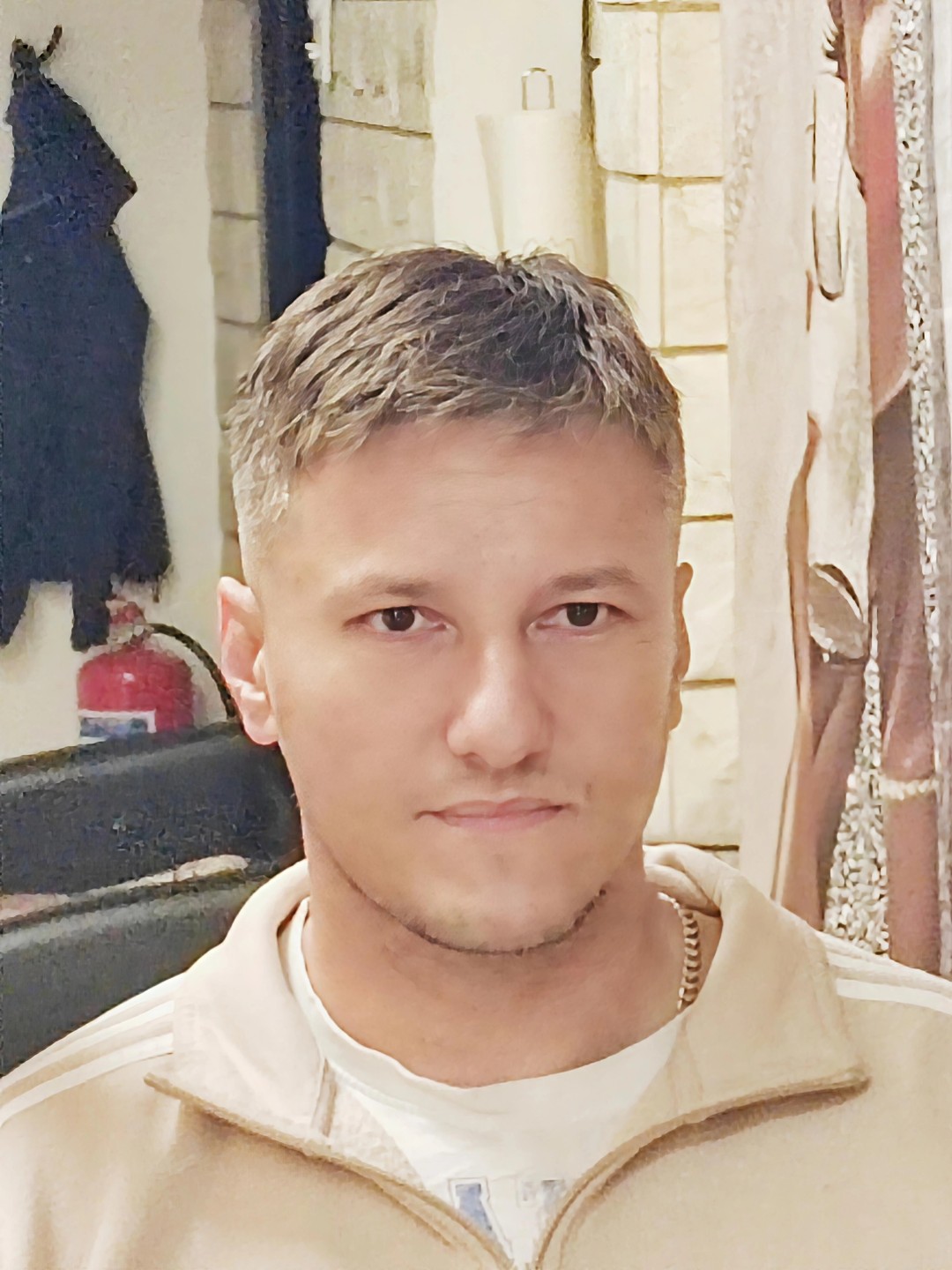 Muško šišanje - klasično - Ošiš, Beograd Muško šišanje Muški frizeri Muško šišanje, Beograd, Zemun Centar