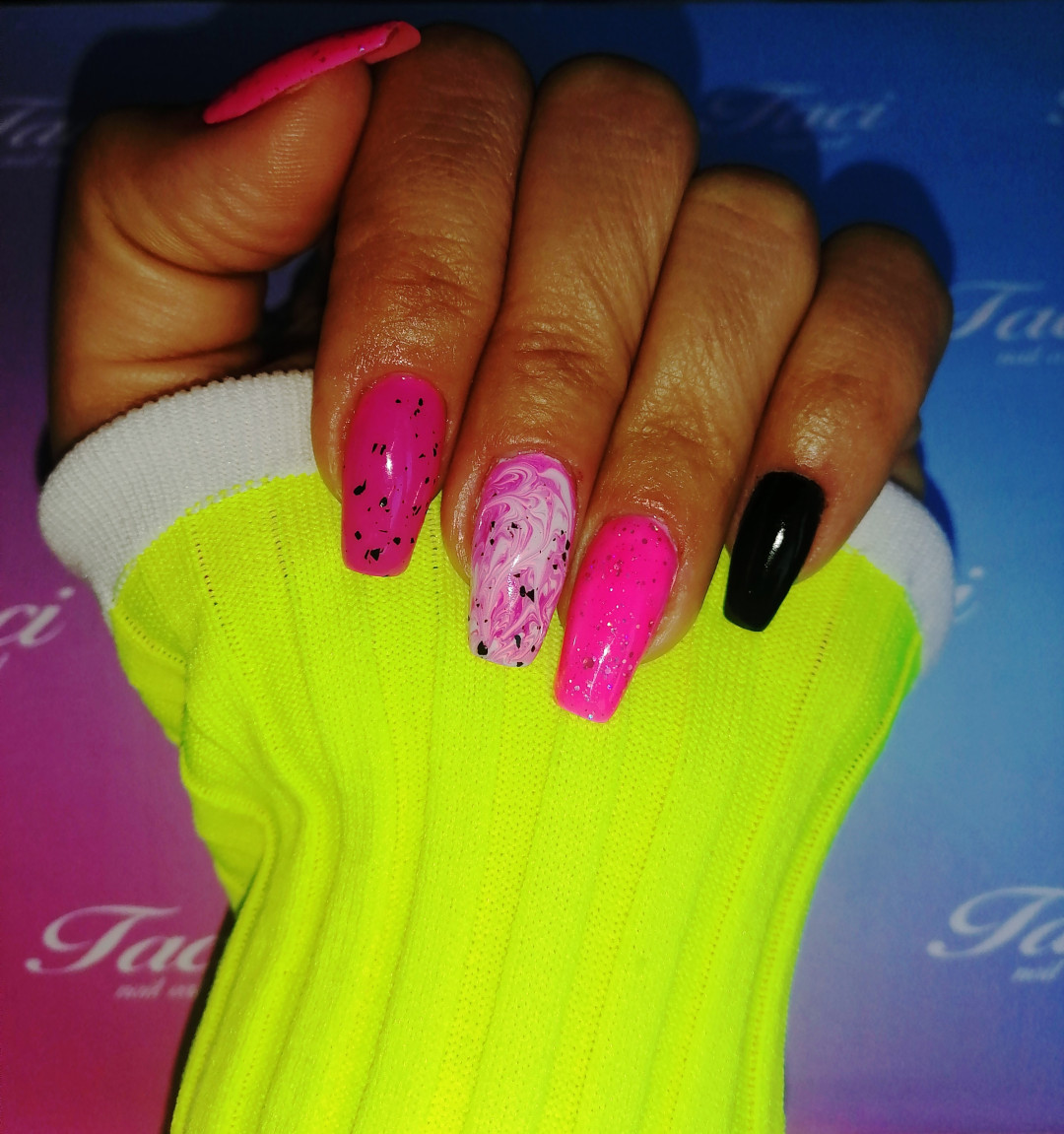 Taci nail art #beograd Izlivanje noktiju Nadogradnja noktiju