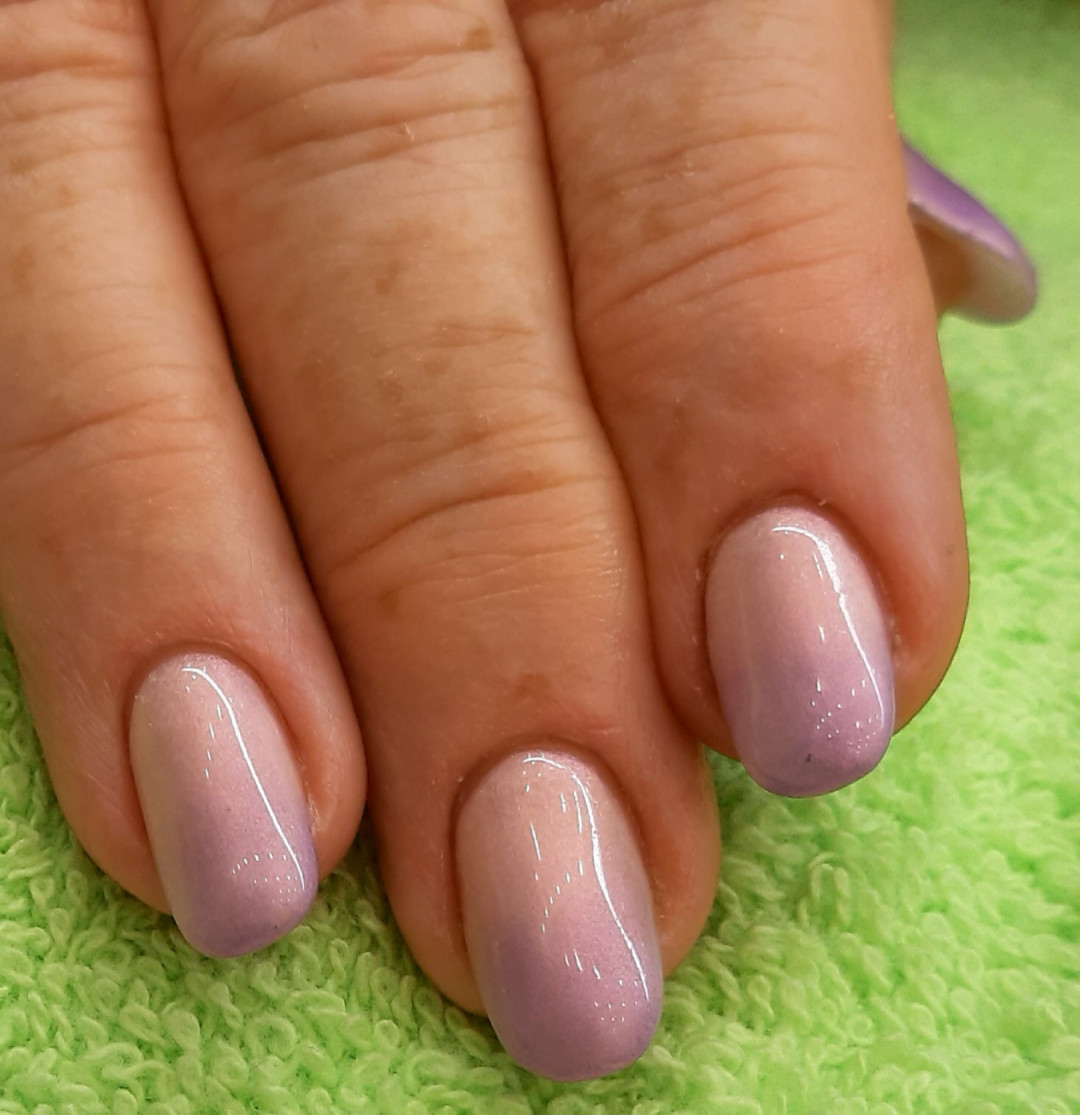 Albina Unisex Studio Lepote #temerin Ojačavanje noktiju Ojačavanje prirodnih noktiju gelom + gel lak S/M dužina (bez skidanja tuđeg materijala)